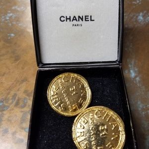 Love Yourself buy CHANEL